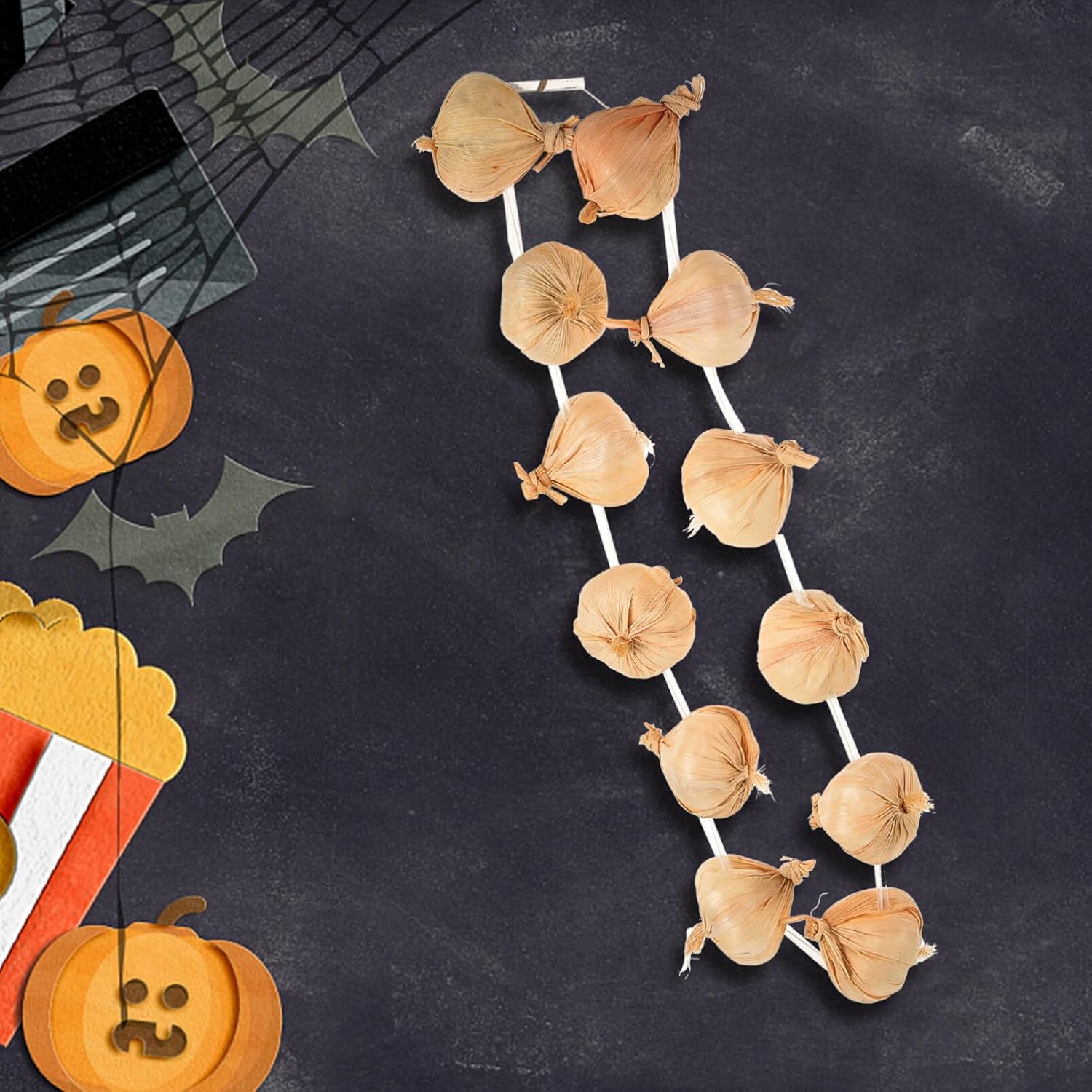 Angoily Halloween Fake Garlic Wreath Decoration