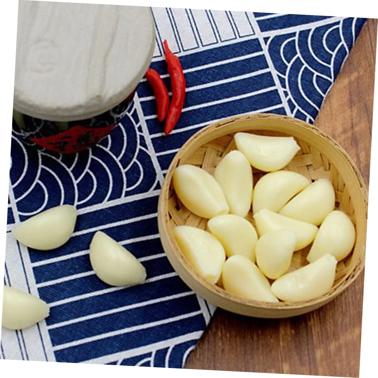 Cabilock 12pcs Artificial Garlic Flakes for Decor and Education